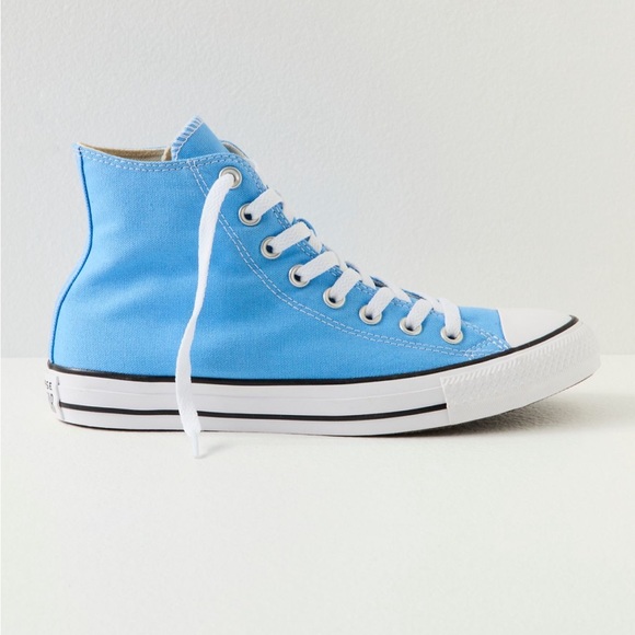 CONVERSE CHUCK TAYLOR HI TOP SNEAKERS NWT AND BOX SIZE 9.5 - Picture 3 of 6